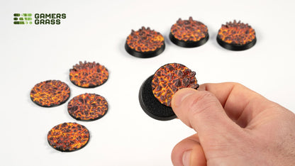 Gamers Grass GGT-MLR32 - Battle Ready Toppers - Molten Lava - Round 32mm (x8)